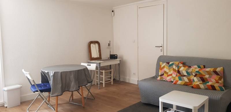 APPARTEMENT BORDEAUX STUDIO 25 m² PARFAIT POUR DU REVENU LOCATIF